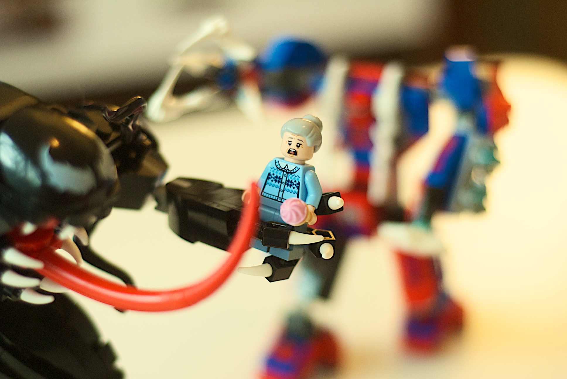 lego spiderman mech vs venom