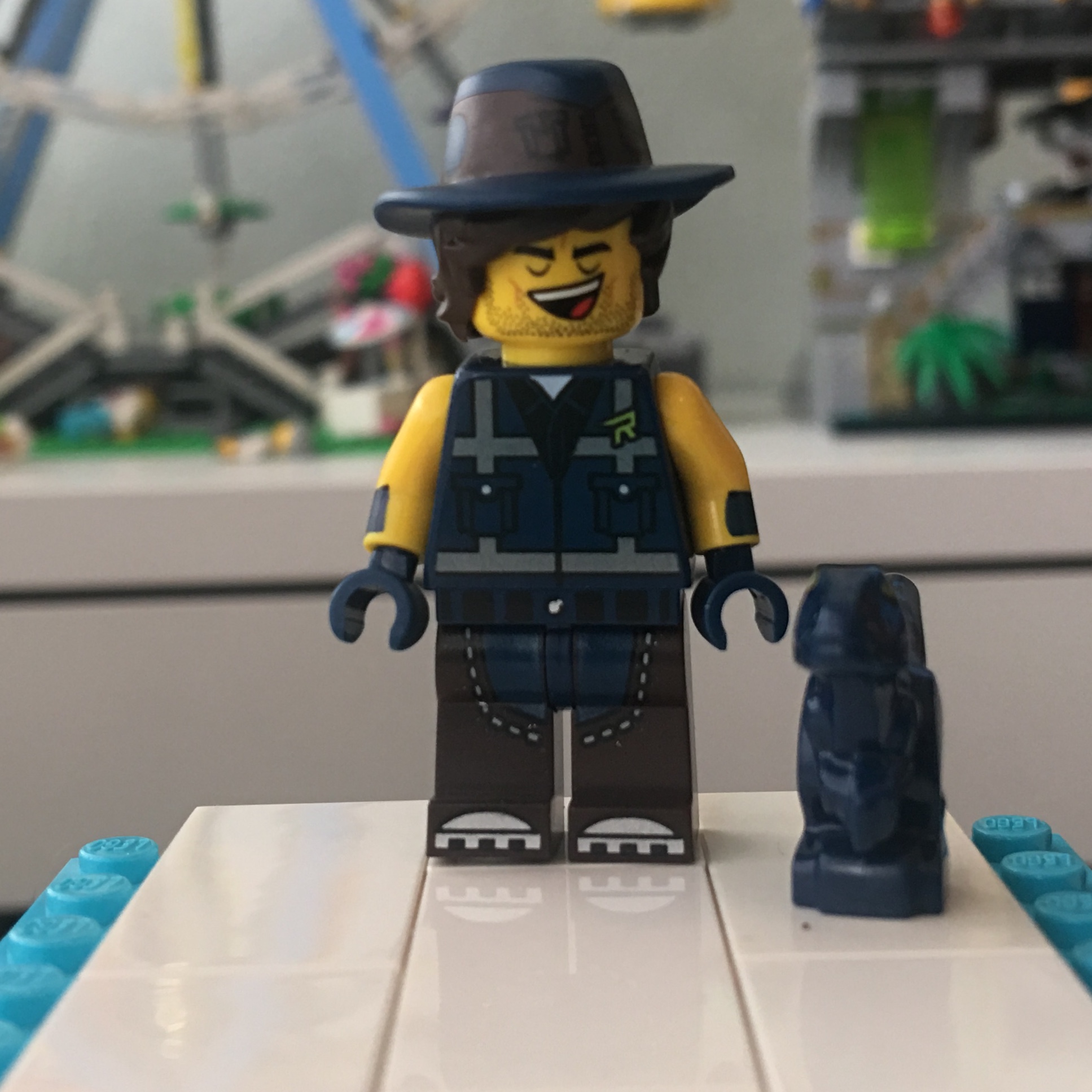 LEGO Minifigure Legs DARK BLUE Hips w Dark Brown Legs Chaps Dark Blue Pants 