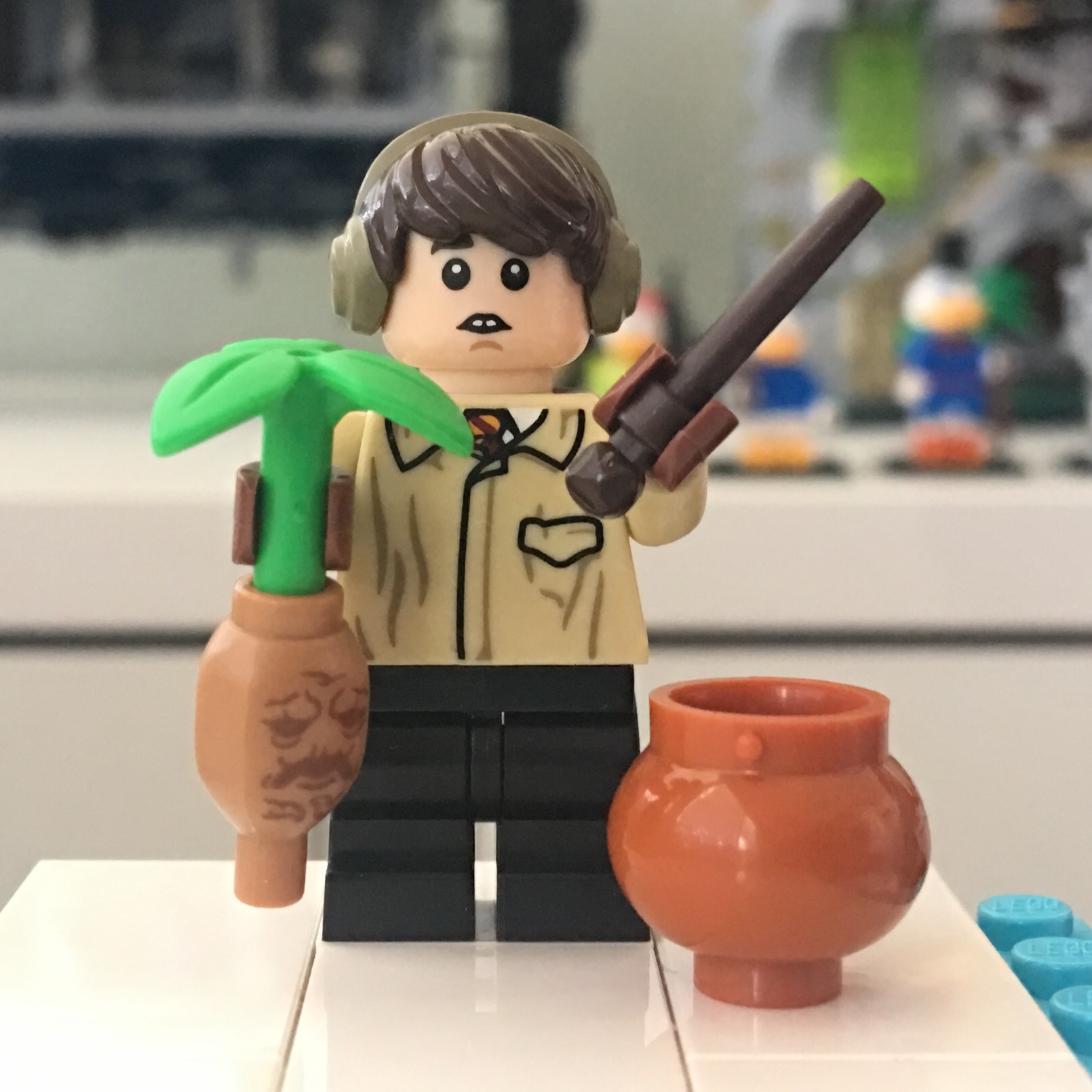 Lego mini figures Harry Potter & Fantastic Beasts Neville Longbottom 