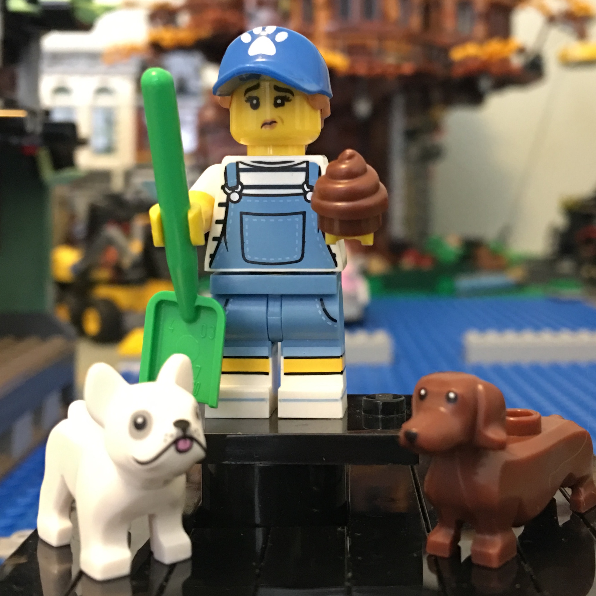 LEGO Minifigure Dog, Dachshund with Black Eyes