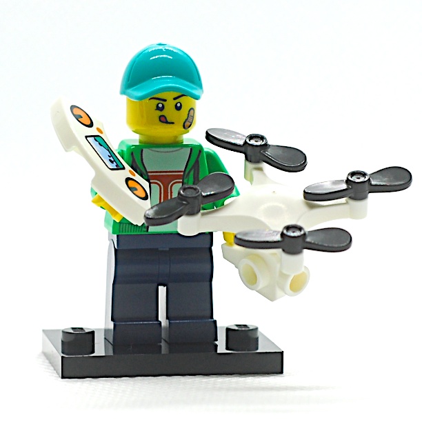 hvor ofte fungere diskriminerende LEGO 71027 CMF 20 Drone Pilot - Brick Land