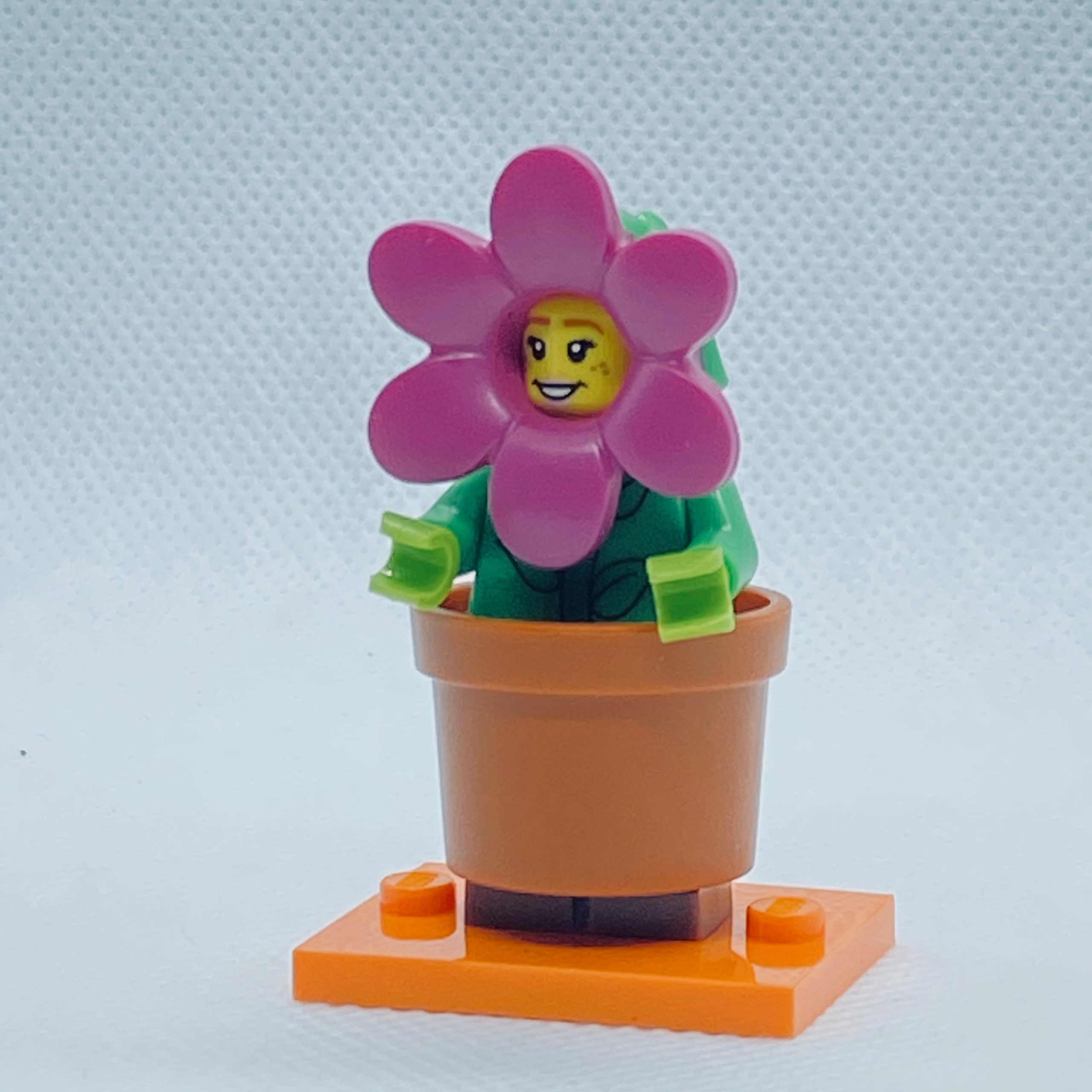 Flower Pot Girl NEW LEGO MINIFIGURE​​S SERIES 18 71021