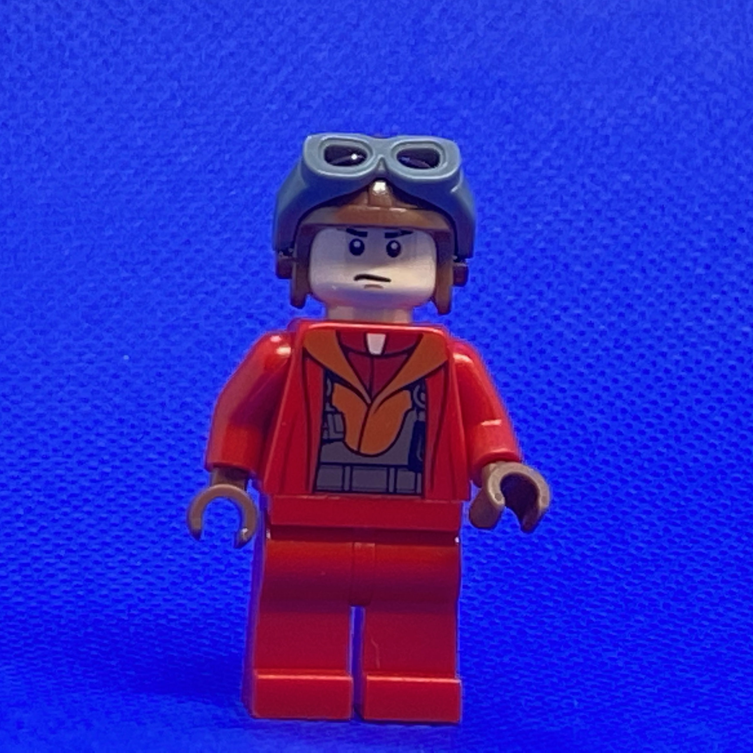 Details about   Lego Star Wars Minifigure Naboo Fighter Pilot Red Jumpsuit w/Blaster 7877 9674! 
