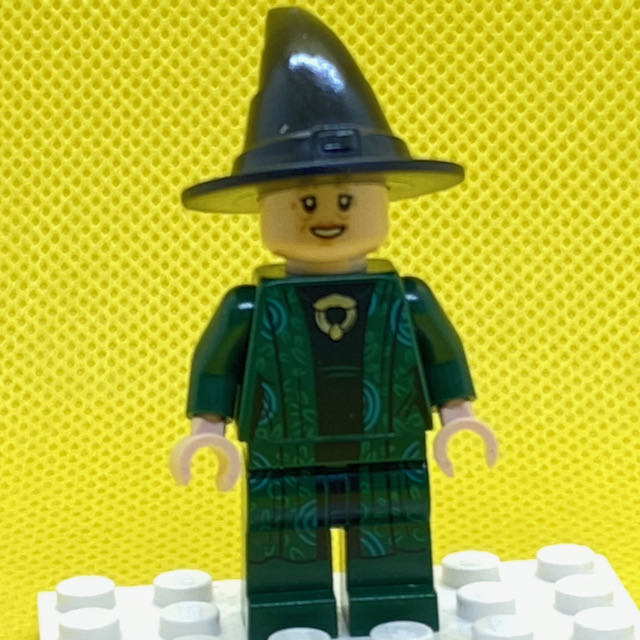 Professor McGonagall 75964 HP152A R49 LEGO Harry Potter Mini Figure