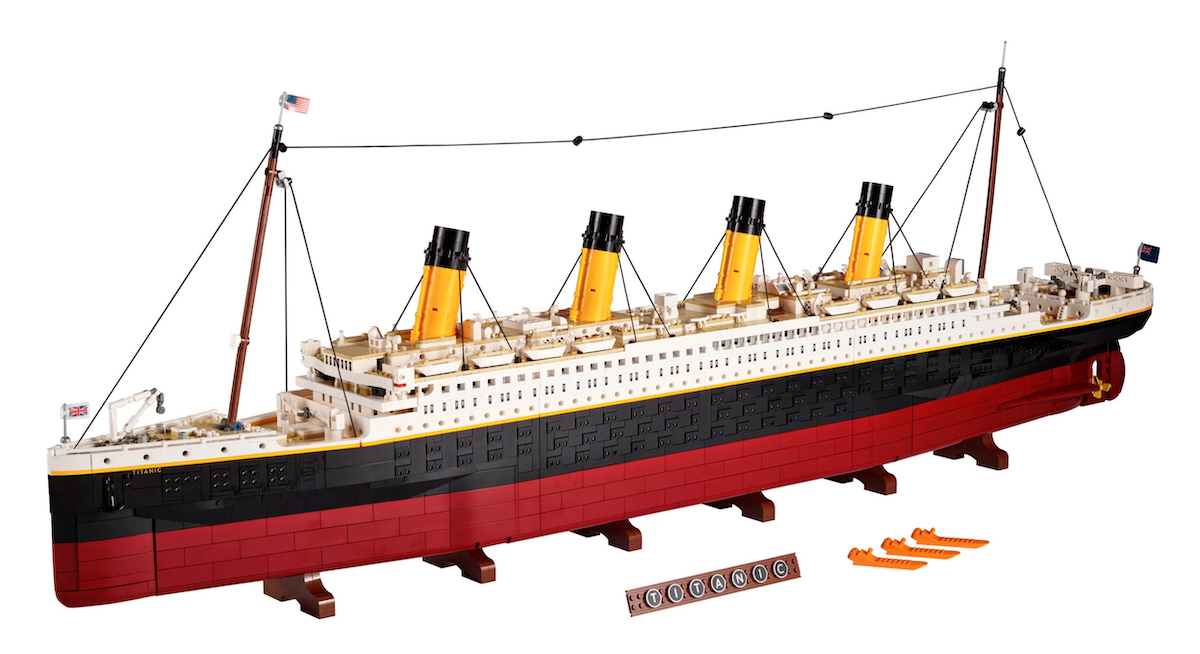 Fastest time to build LEGO® Titanic - Guinness World Records 