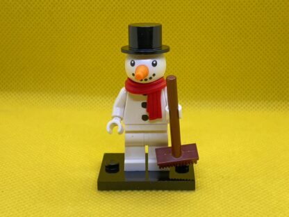LEGO Snowman Minifigure