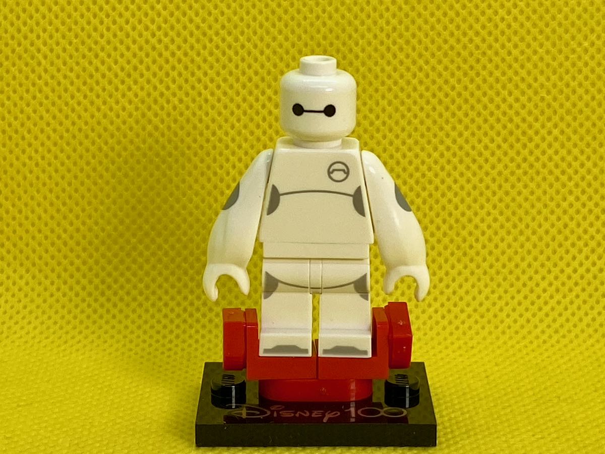 LEGO Disney Series Baymax Minifigure Brick Land