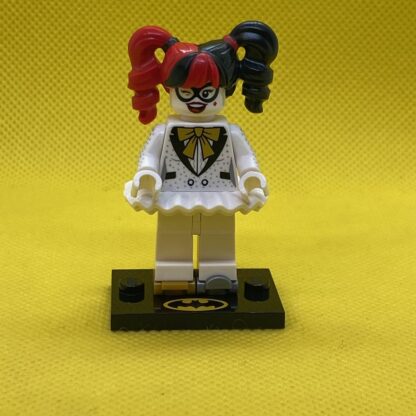 Disco Harley Quinn, The LEGO Batman Movie, Series 2 Minifigure - Image 2