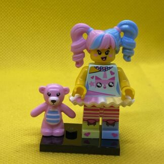 N-Pop Girl Lego Minifigure